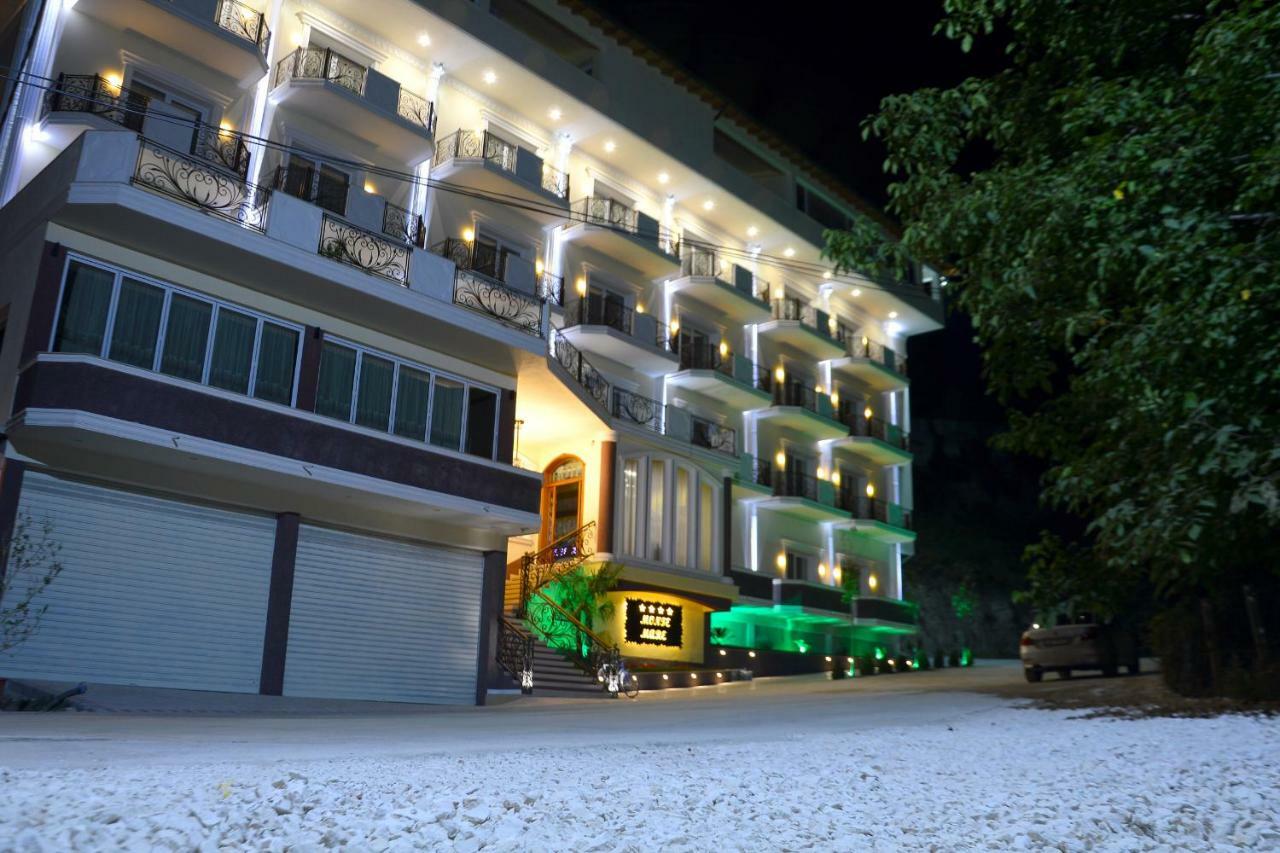 Monte Mare Hotel Vlorë 外观 照片